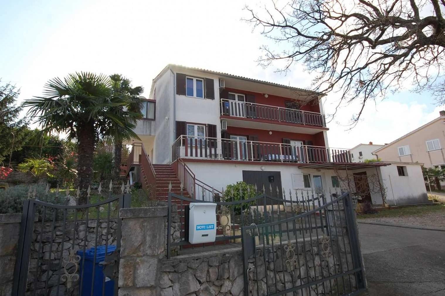 Apartments With A Parking Space Njivice, Krk - 21858 Екстер'єр фото